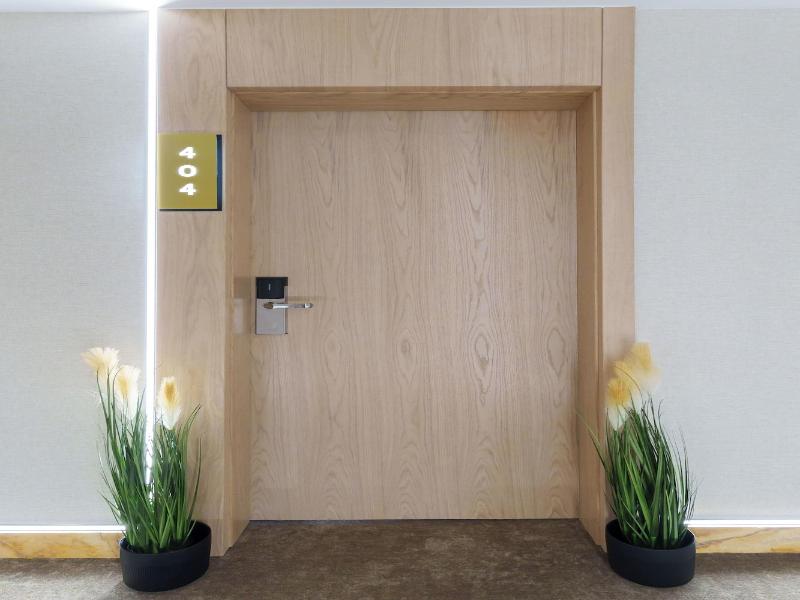 Move In Apartments - Aparthotel Belgrade image