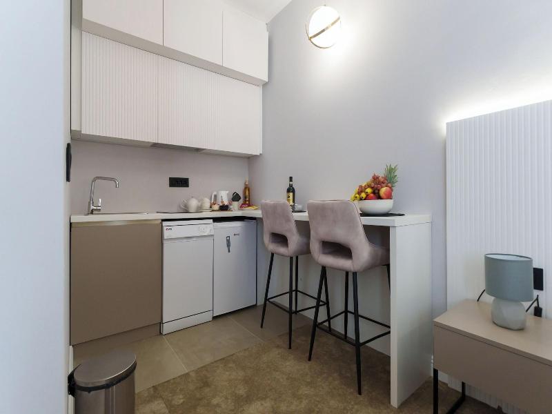 Move In Apartments - Aparthotel Belgrade image