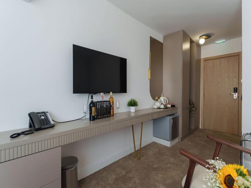 Move In Apartments - Aparthotel Belgrade image