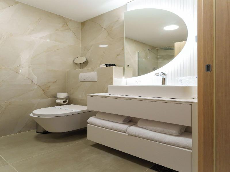 Move In Apartments - Aparthotel Belgrade image