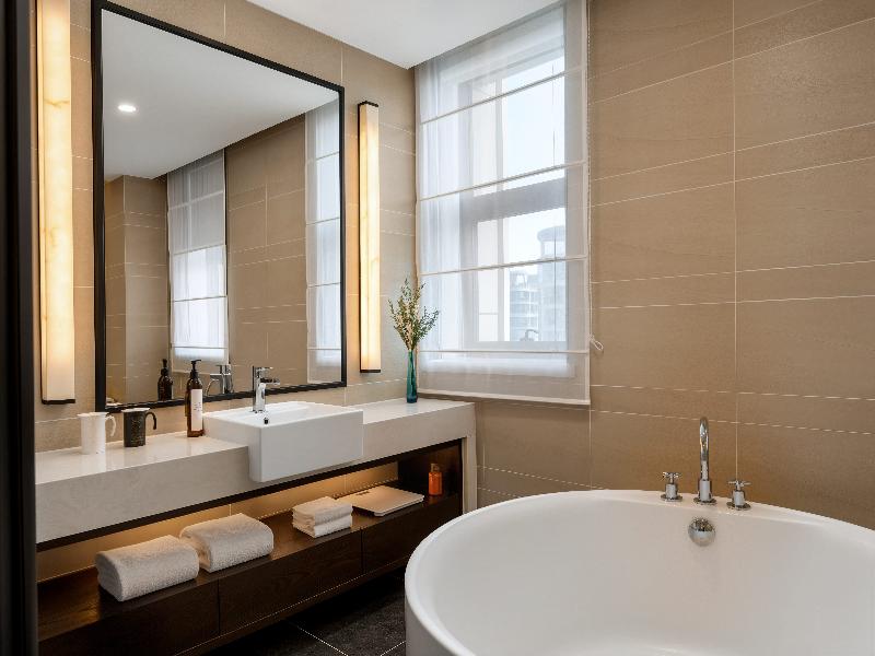 SSAW Boutique Hotel Hangzhou East Railway Station image