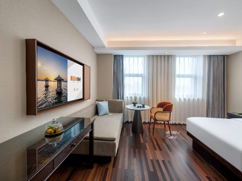SSAW Boutique Hotel Hangzhou East Railway Station image