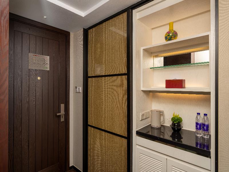 SSAW Boutique Hotel Hangzhou East Railway Station image
