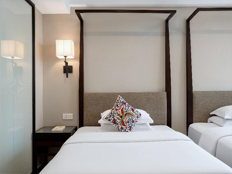 SSAW Boutique Hotel Hangzhou East Railway Station image