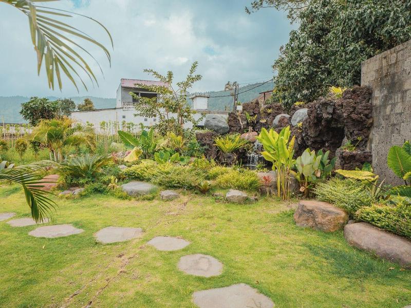 Tribhuwana Padma Resort image