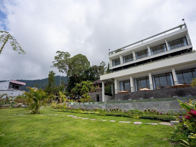 Tribhuwana Padma Resort image