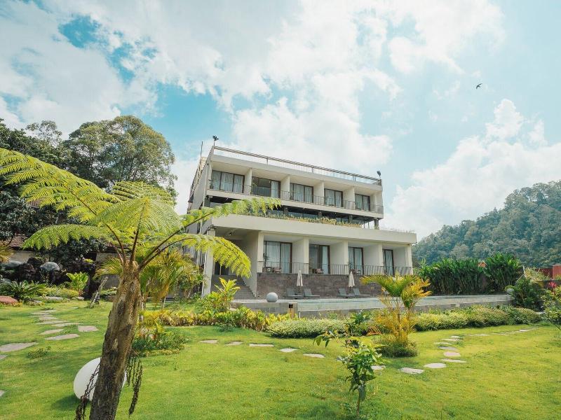 Tribhuwana Padma Resort image
