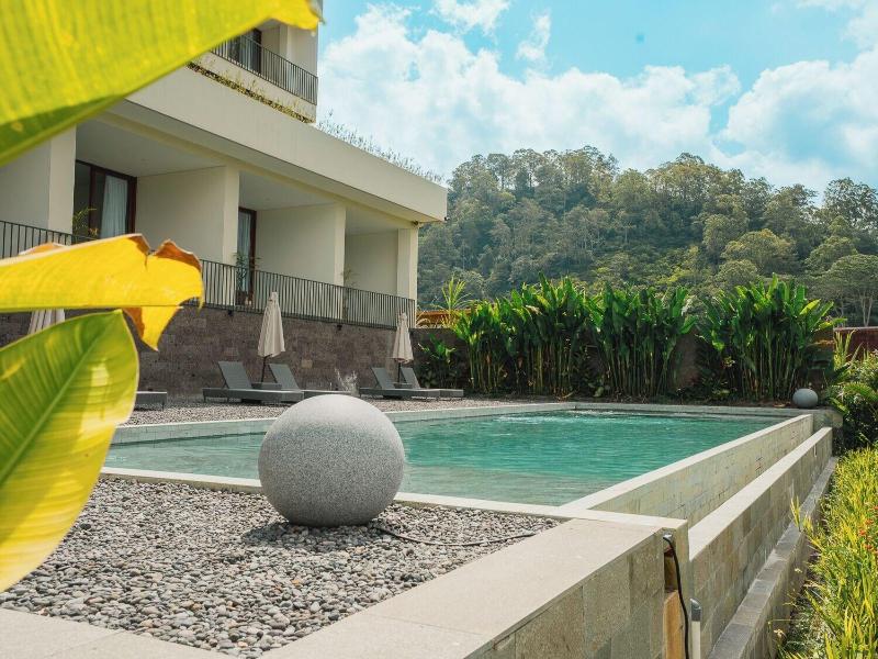 Tribhuwana Padma Resort image