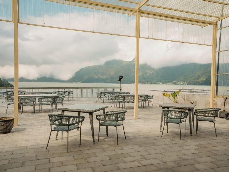 Tribhuwana Padma Resort image