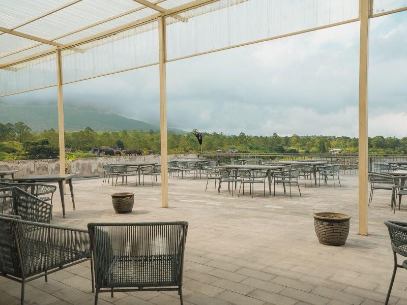 Tribhuwana Padma Resort image
