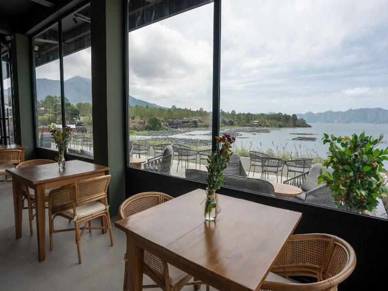 Tribhuwana Padma Resort image