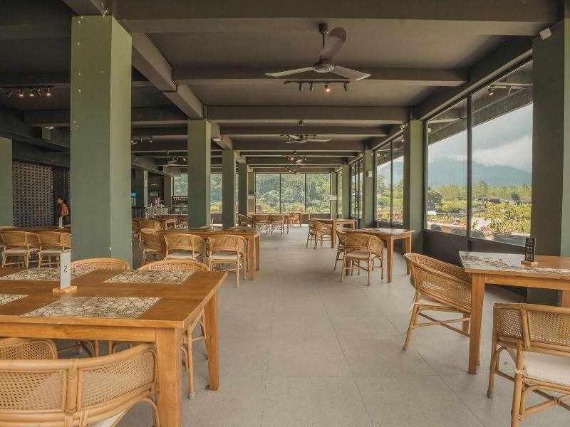 Tribhuwana Padma Resort image