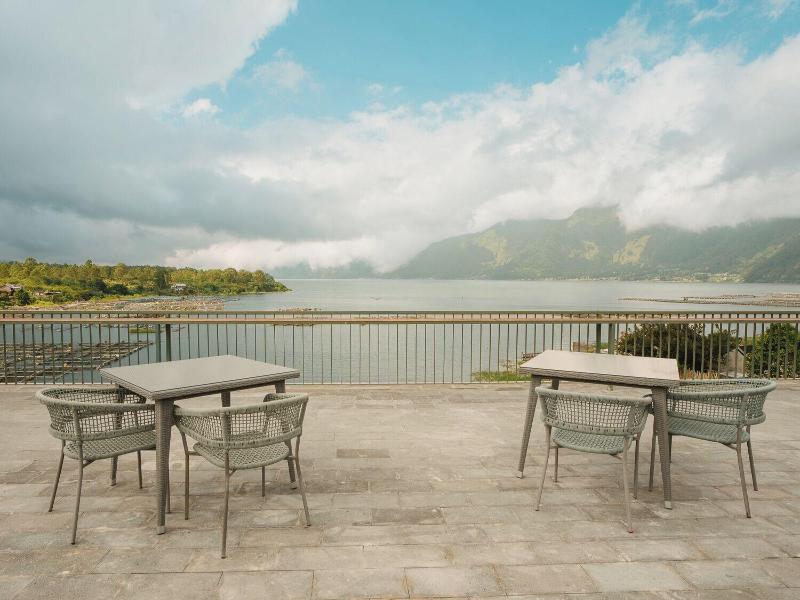 Tribhuwana Padma Resort image