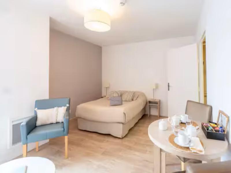 Quality Suites Bourgoin-jallieu image