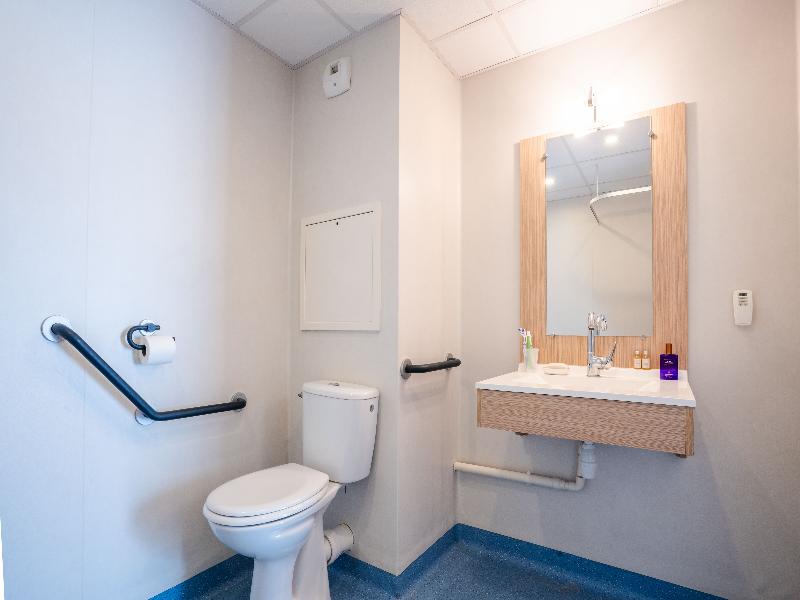 Quality Suites Clermont-ferrand Stadium image