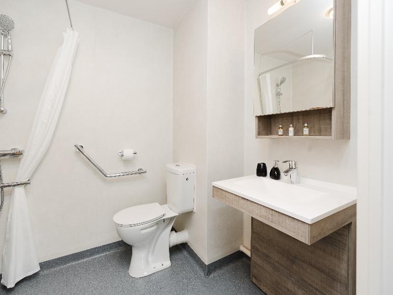 Quality Suites Dinan image