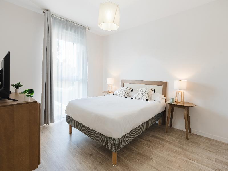 Quality Suites Dinan image