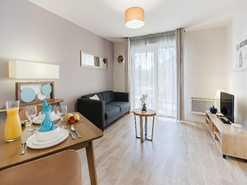 Quality Suites Dinan image