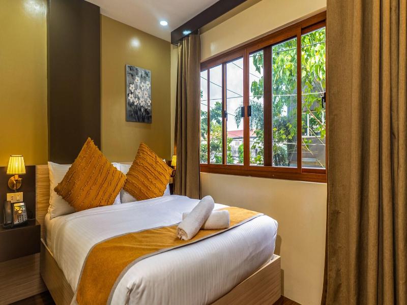 Hollywood Hotel Puerto Princesa image