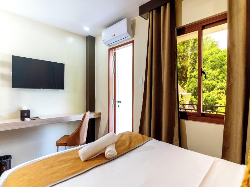 Hollywood Hotel Puerto Princesa image