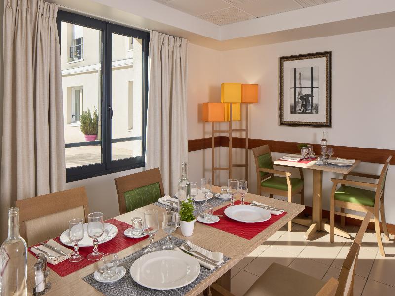 Quality Suites Meaux image