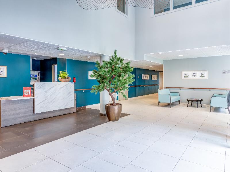Quality Suites St-quentin En Yvelines image