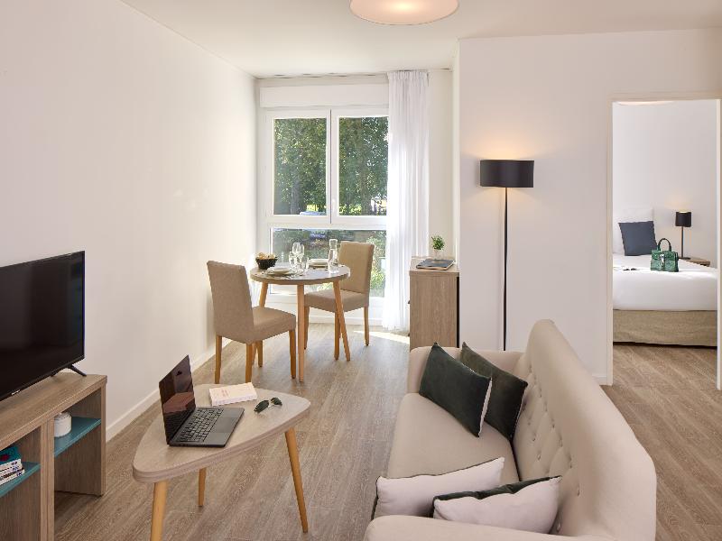 Quality Suites St-quentin En Yvelines image