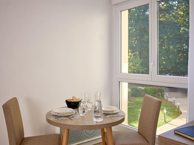 Quality Suites St-quentin En Yvelines image
