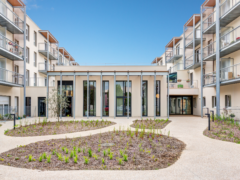 Quality Suites Morangis Orly image