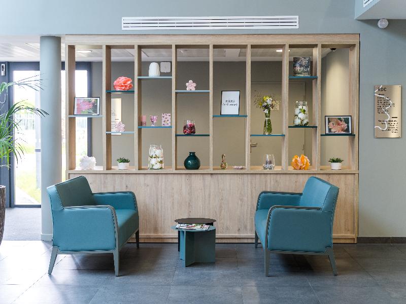 Quality Suites Morangis Orly image