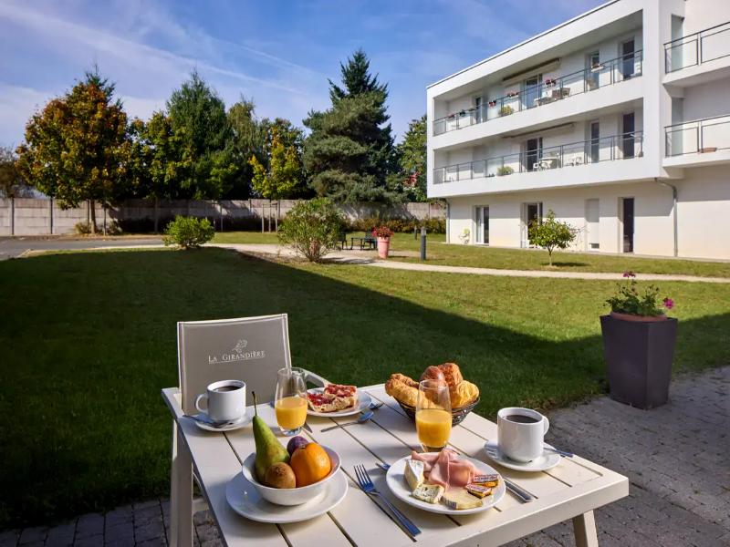 Quality Aparthotel Orleans Sud Zenith — general view