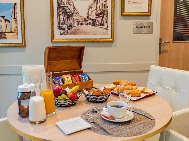 Quality Suites Périgueux image