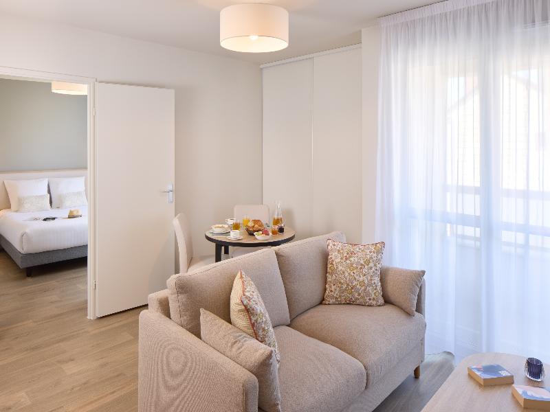 Quality Aparthotel Saumur image