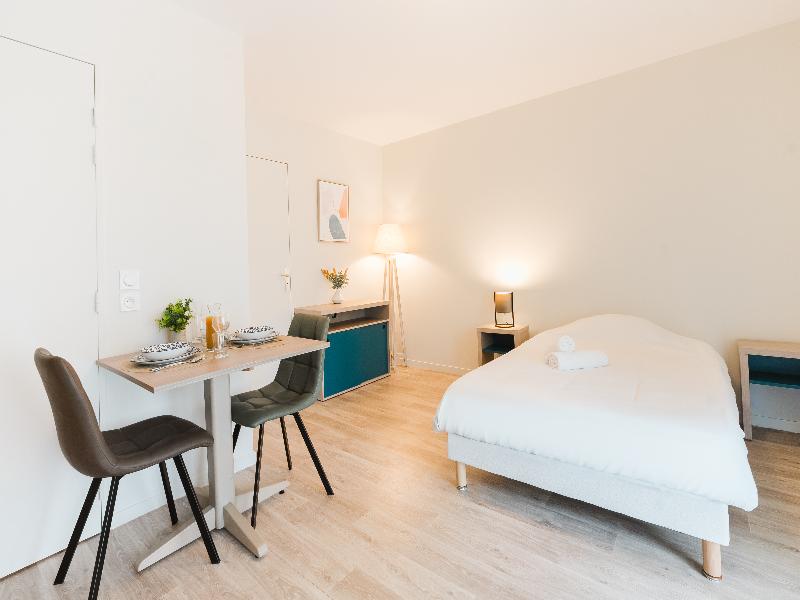 Quality Suites St-berthevin Laval image