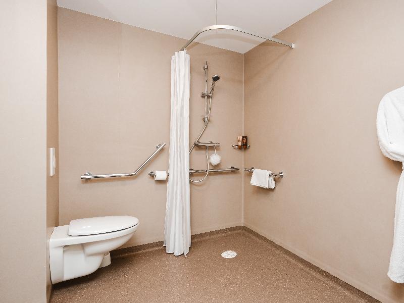 Quality Suites Saint-malo image