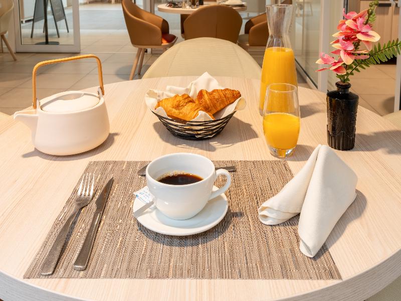 Quality Suites Toulouse Pont's Jumeaux image