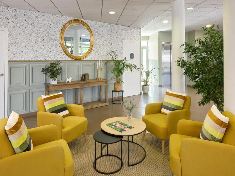 Quality Suites Valenciennes image