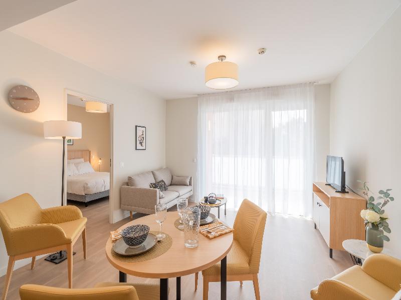 Quality Suites Villefontaine image