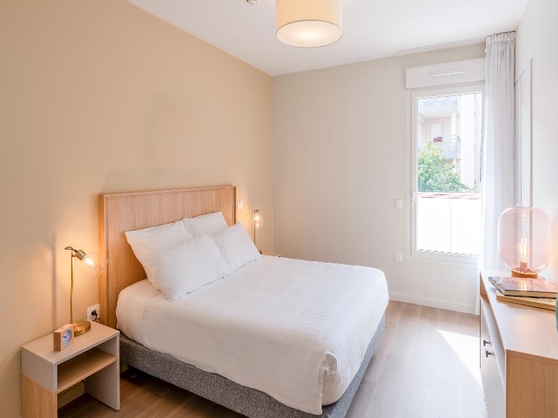 Quality Suites Villefontaine image