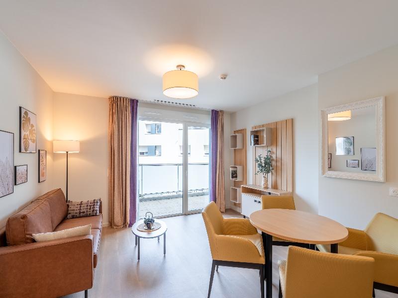 Quality Suites Villefontaine image