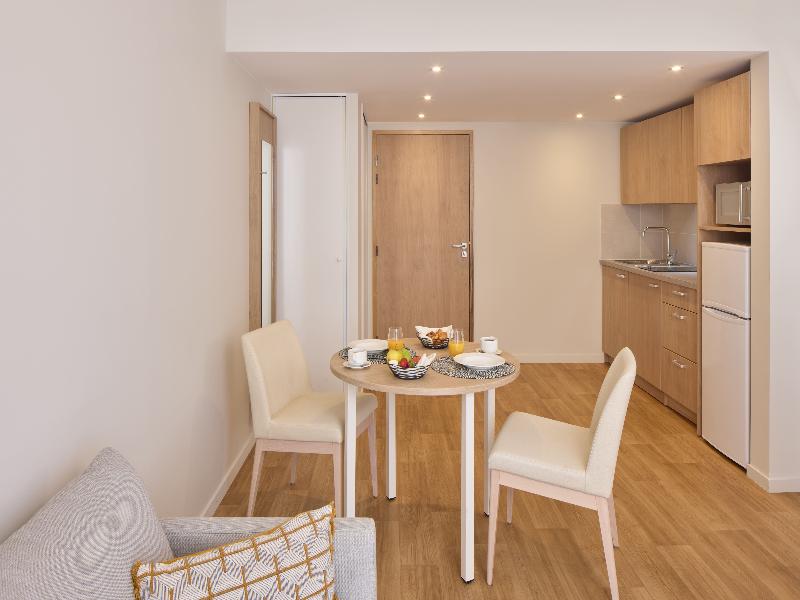 Quality Suites Voiron image