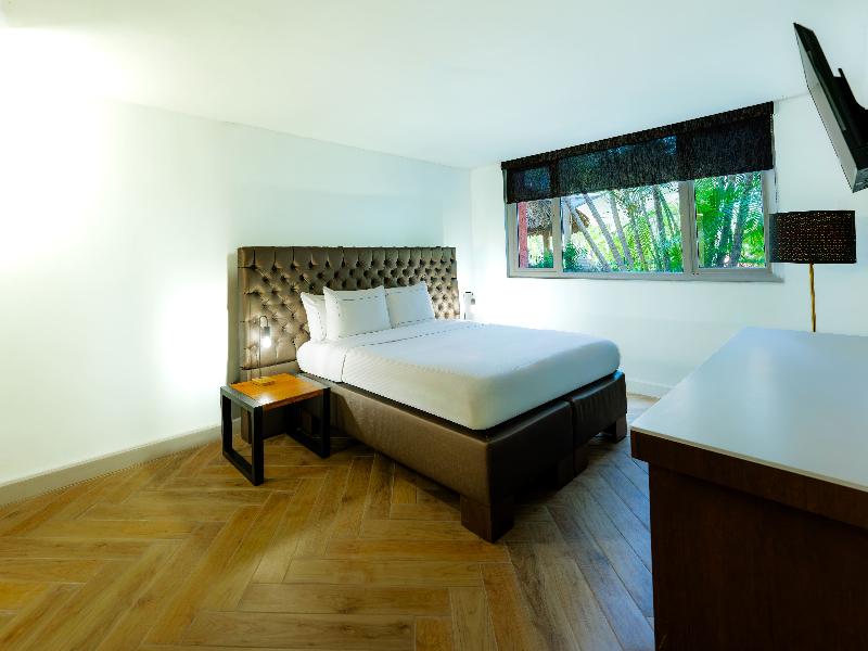Parasasa Hotel image