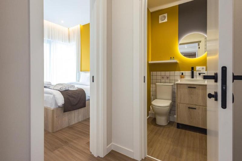 Bed room