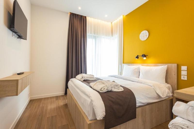 Bed room