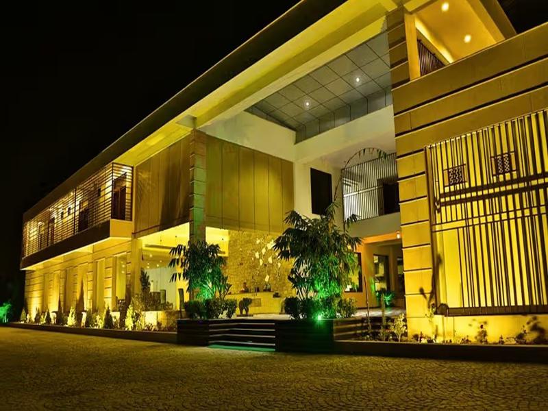 Clarks Safari Ranthambore