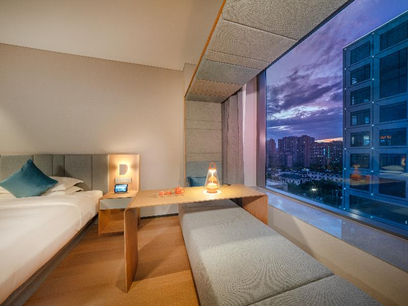 Pagoda Hotel Hangzhou Zijingang image