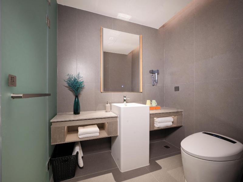 Pagoda Hotel Hangzhou Zijingang image