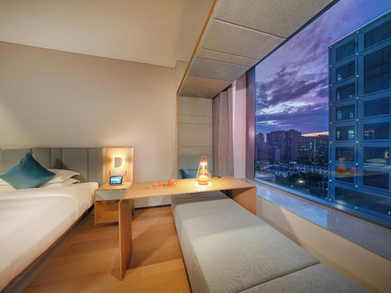 Pagoda Hotel Hangzhou Zijingang image