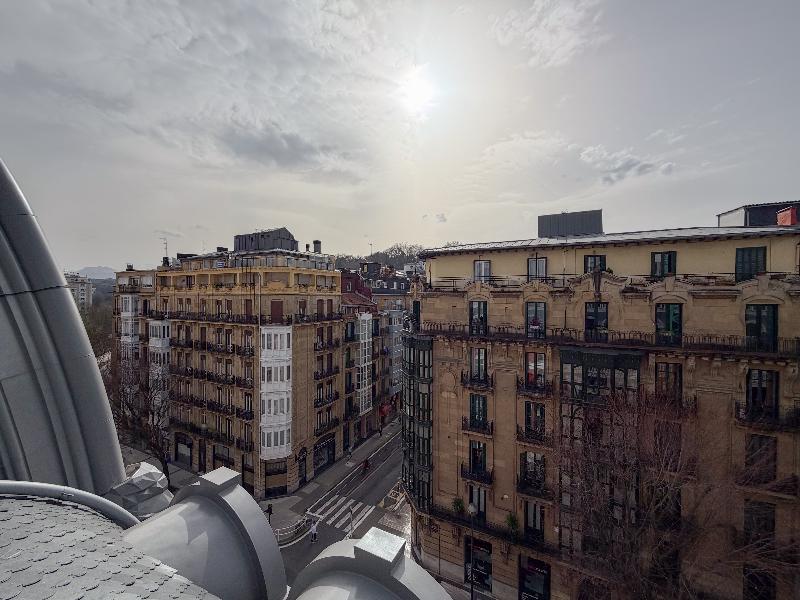 Palacio Bellas Artes San Sebastian, Curio Collect image