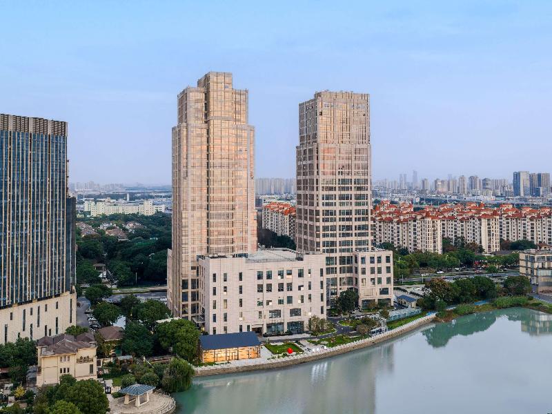 Grand Mercure Wuxi Huishan image